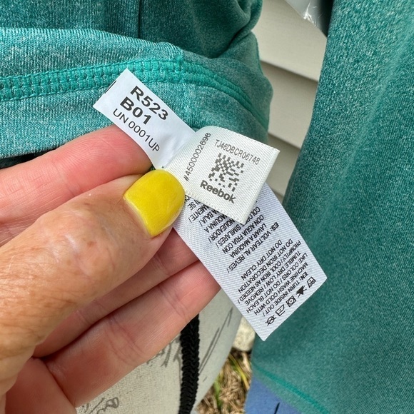 Reebok Green Heather Hooded 1/4 Zip Slim Long-sleeve Performance Top - Picture 16 of 16